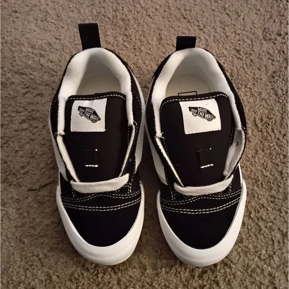 Vans Nu Skool Kids Black White BRAND NEW WITH BOX, NO LID